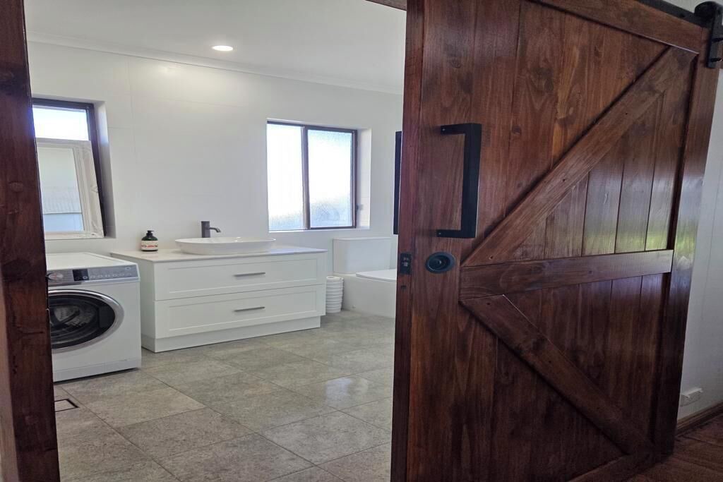 Photo of Others in Bremer