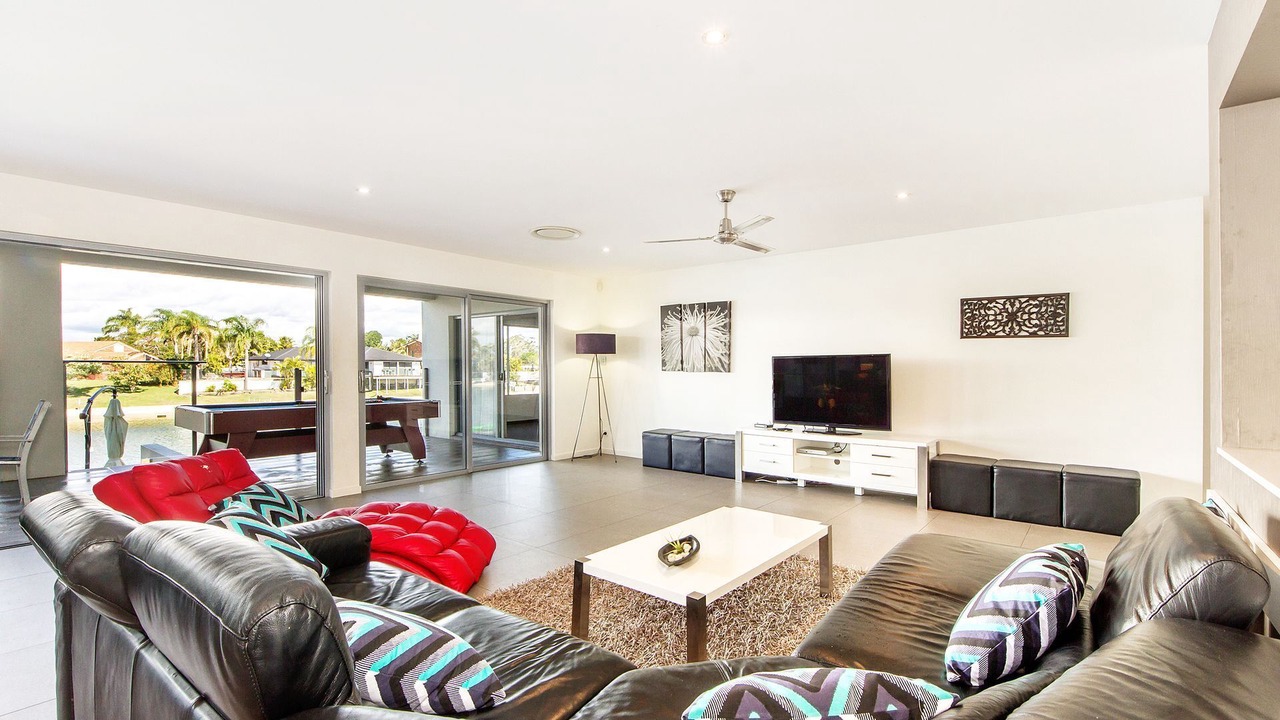 Photo of Livingroom in Mermaid Waters