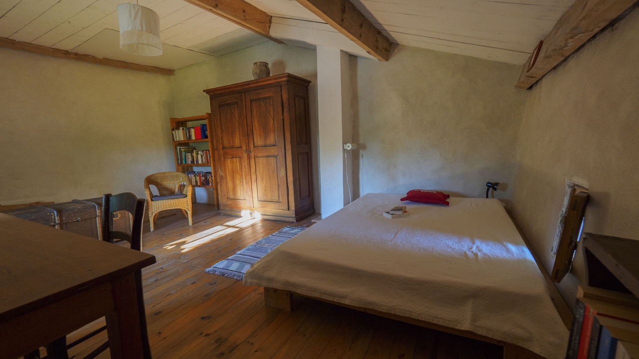 Photo of Bedroom in Valvigneres