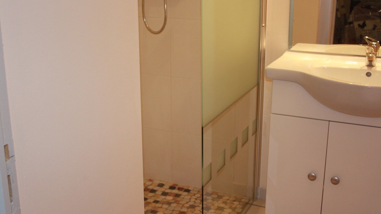 Photo of Bathroom in Vendeuvre-du-Poitou