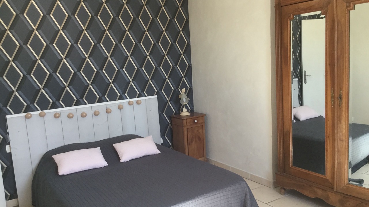 Photo of Bedroom in Mont-Saint-Jean