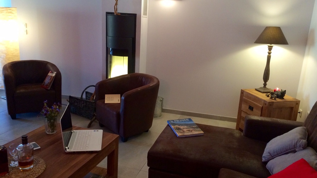 Photo of Livingroom in Saint-Remeze