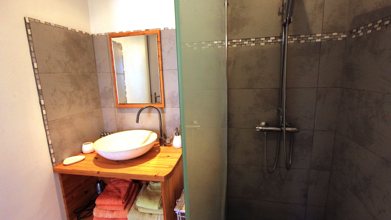 Photo of Bathroom in Argens-Minervois
