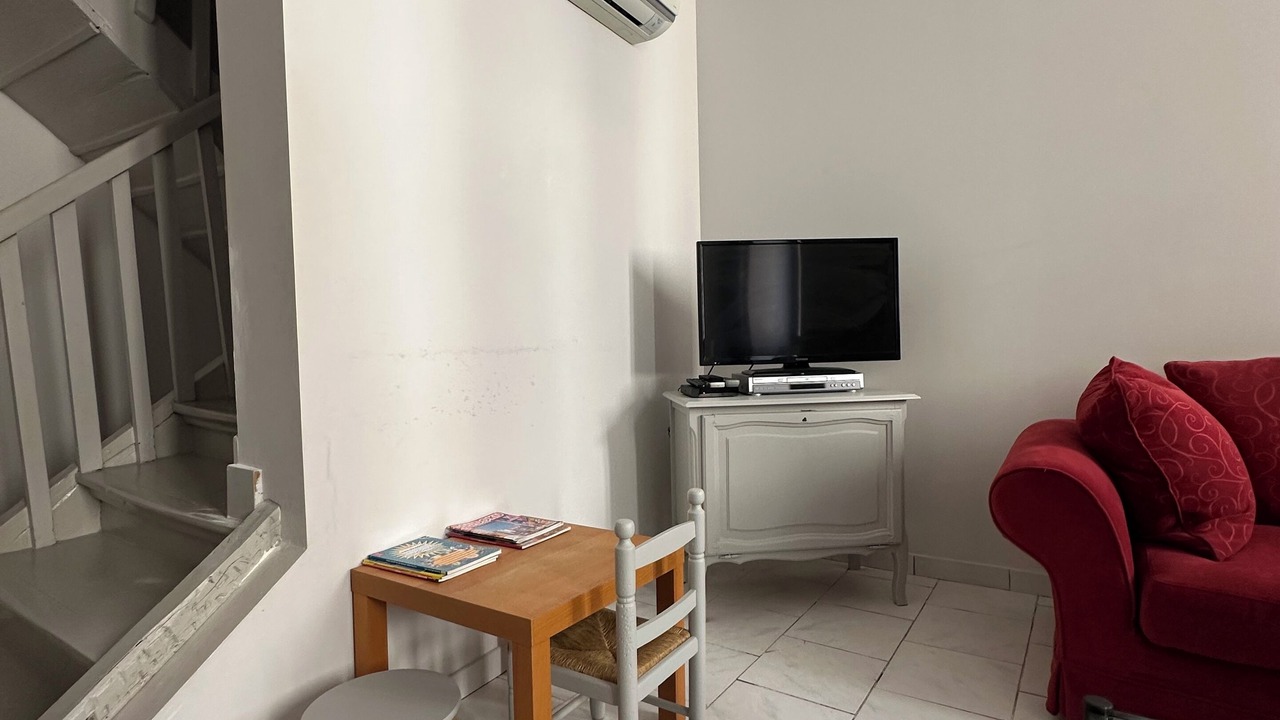 Photo of Livingroom in Largentiere