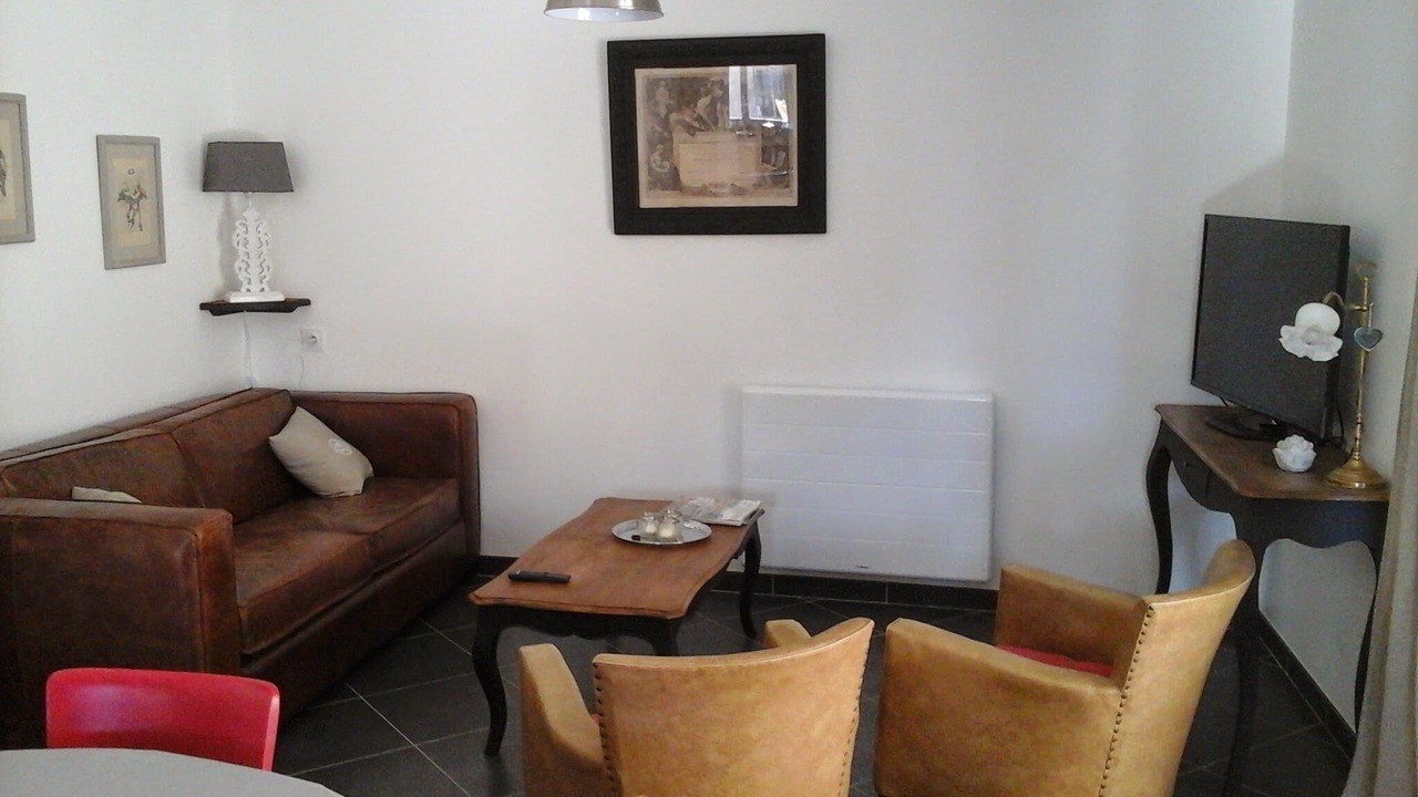 Photo of Livingroom in Le Puy-Notre-Dame