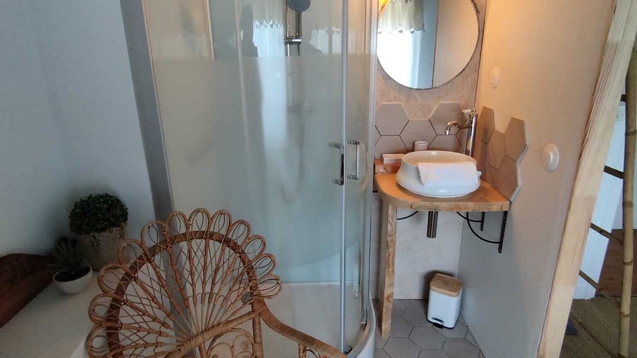 Photo of Bathroom in Saint-Jacques-des-Blats