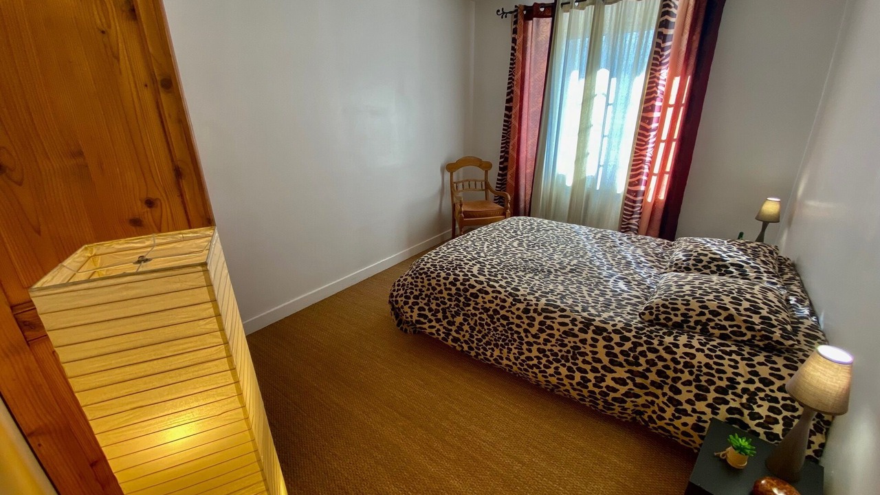 Photo of Bedroom in Saint-Jacques-des-Blats