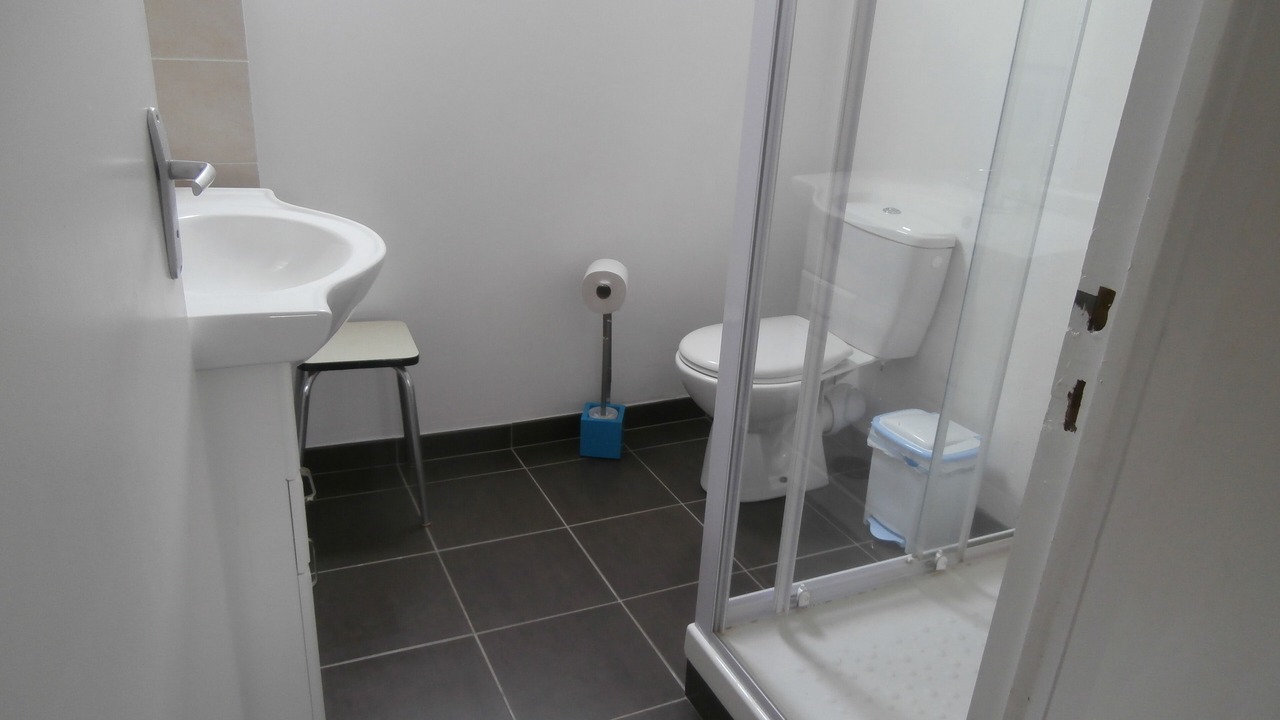 Photo of Bathroom in Saint-Lunaire