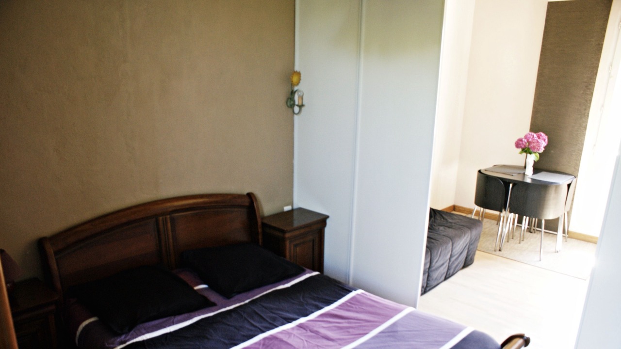 Photo of Bedroom in Ploneour-Lanvern