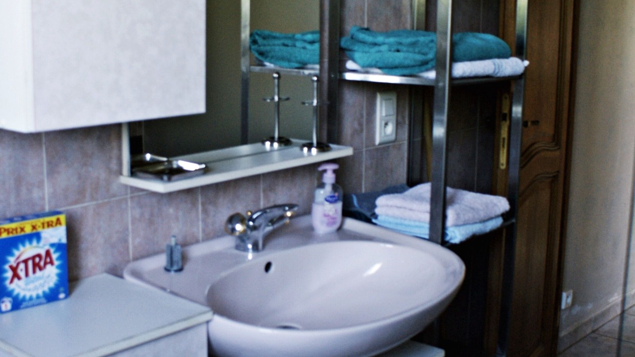 Photo of Bathroom in Ploneour-Lanvern