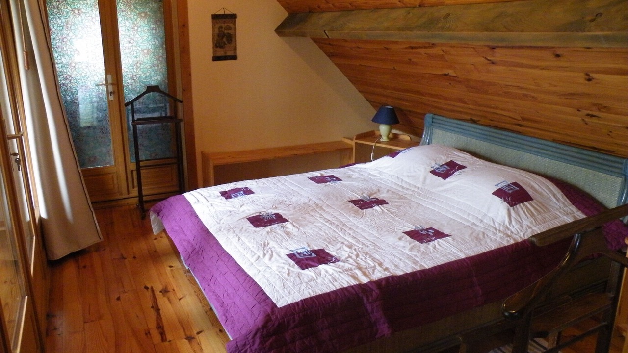Photo of Bedroom in Bagneres-de-Bigorre