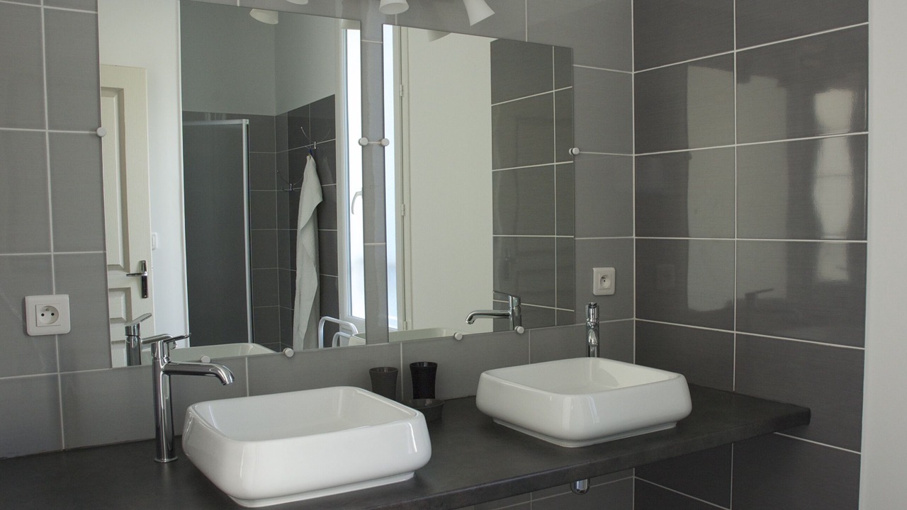 Photo of Bathroom in Roquebrun