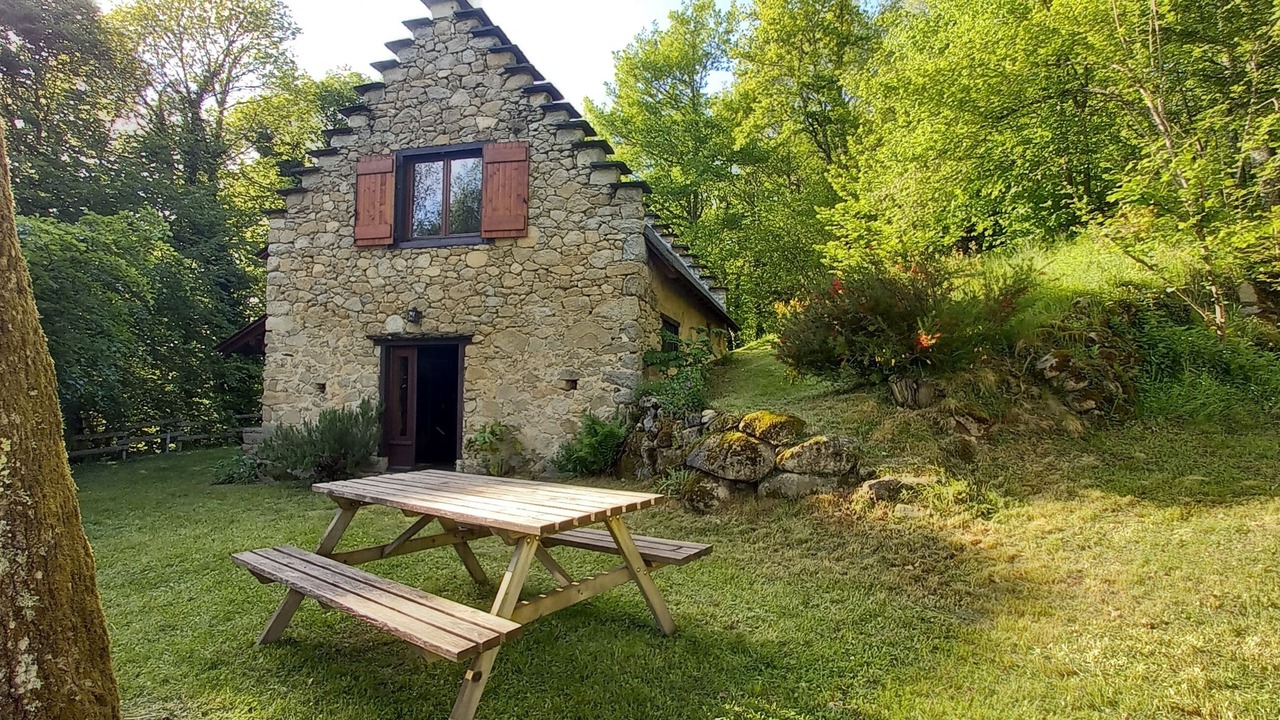 Photo of Outdoor in Erce