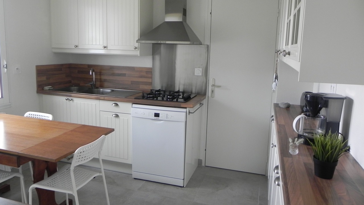 Photo of Kitchen in Saint-Gildas-de-Rhuys