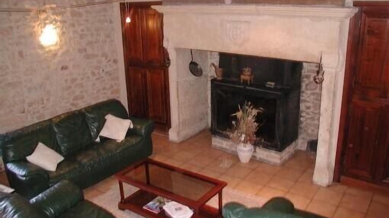 Photo of Livingroom in Goujounac