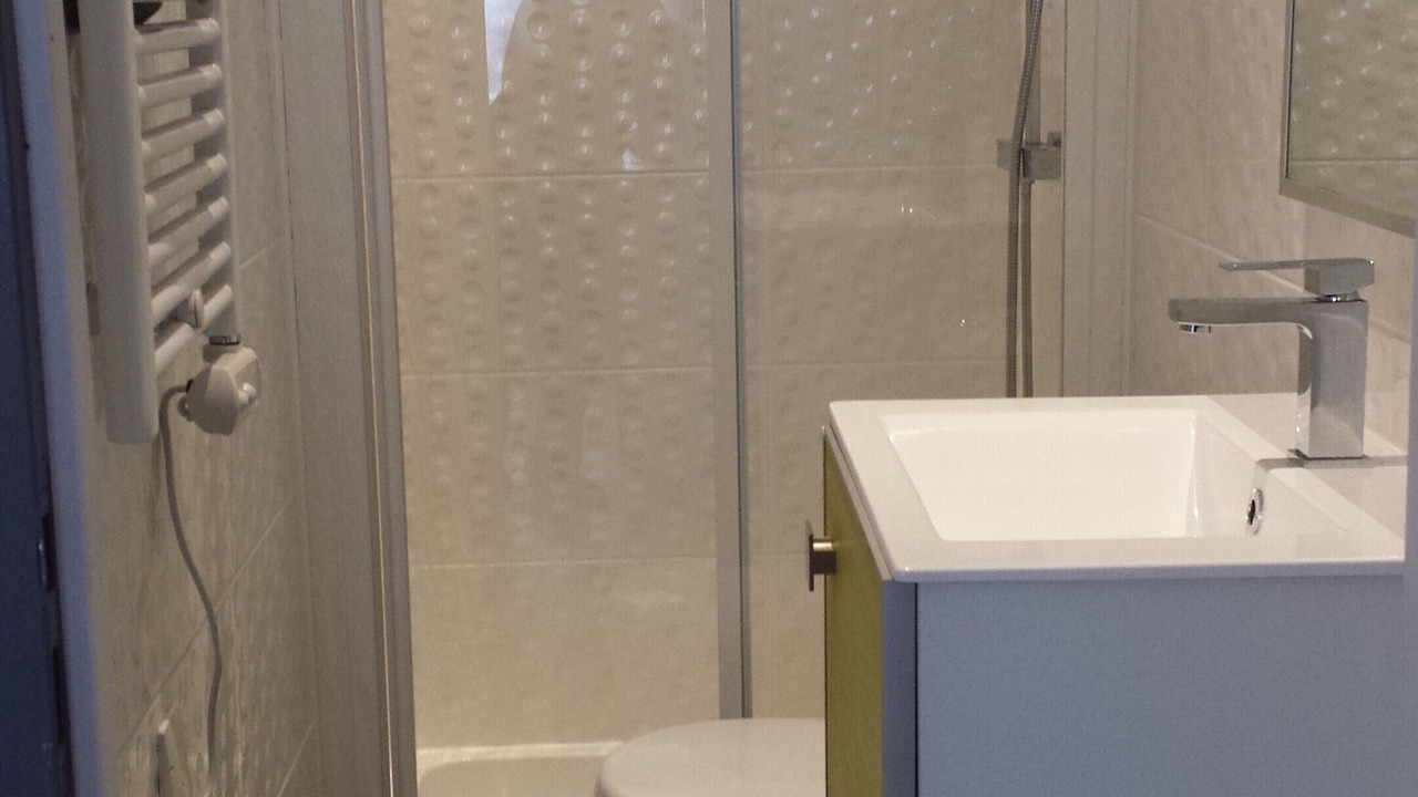 Photo of Bathroom in Ponts Jumeaux