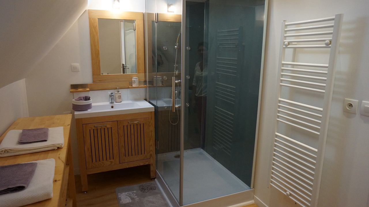 Photo of Bathroom in Tauxigny