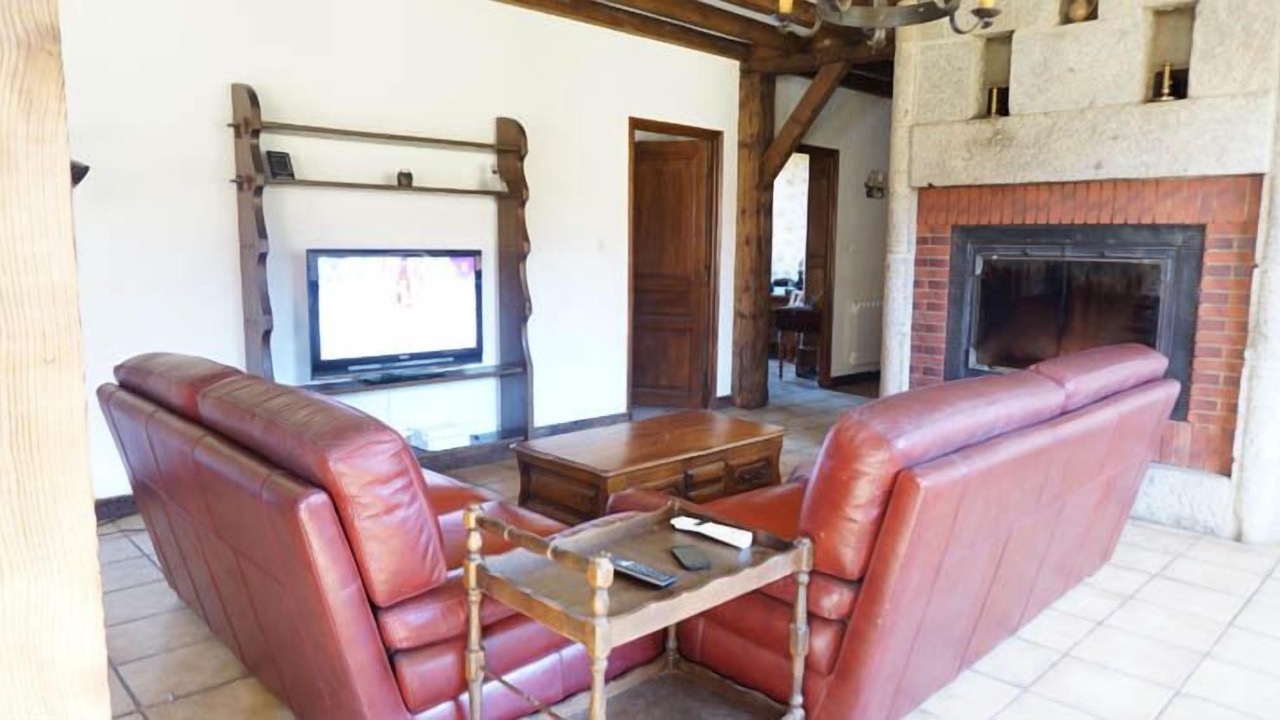 Photo of Livingroom in Felines