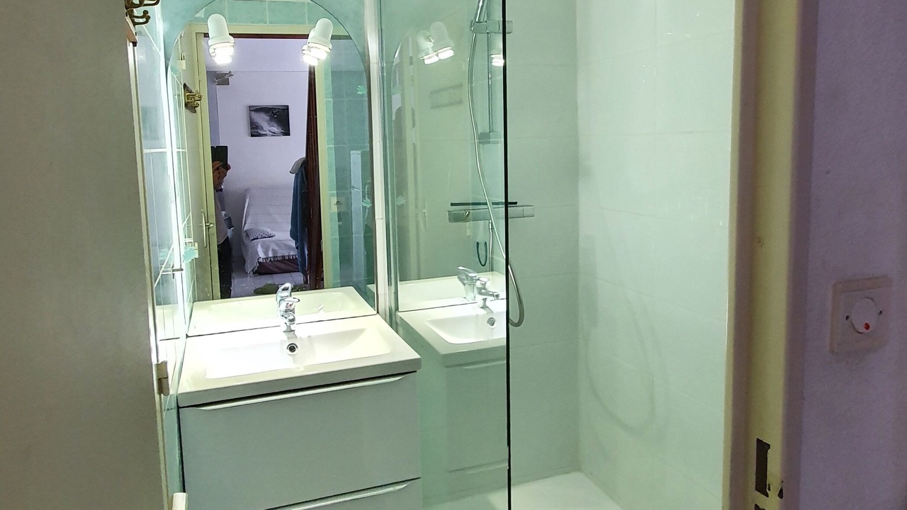 Photo of Bathroom in Saint-Vincent-sur-Jard