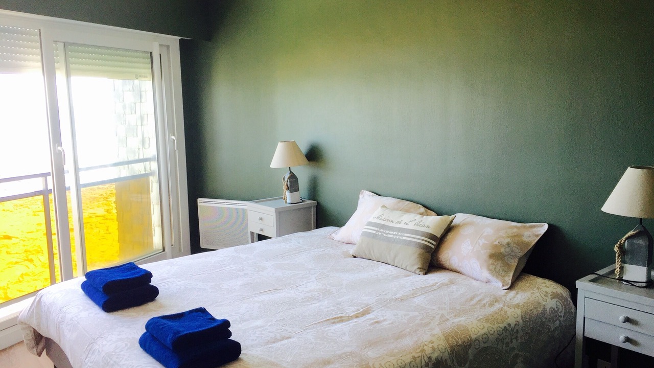 Photo of Bedroom in Loctudy