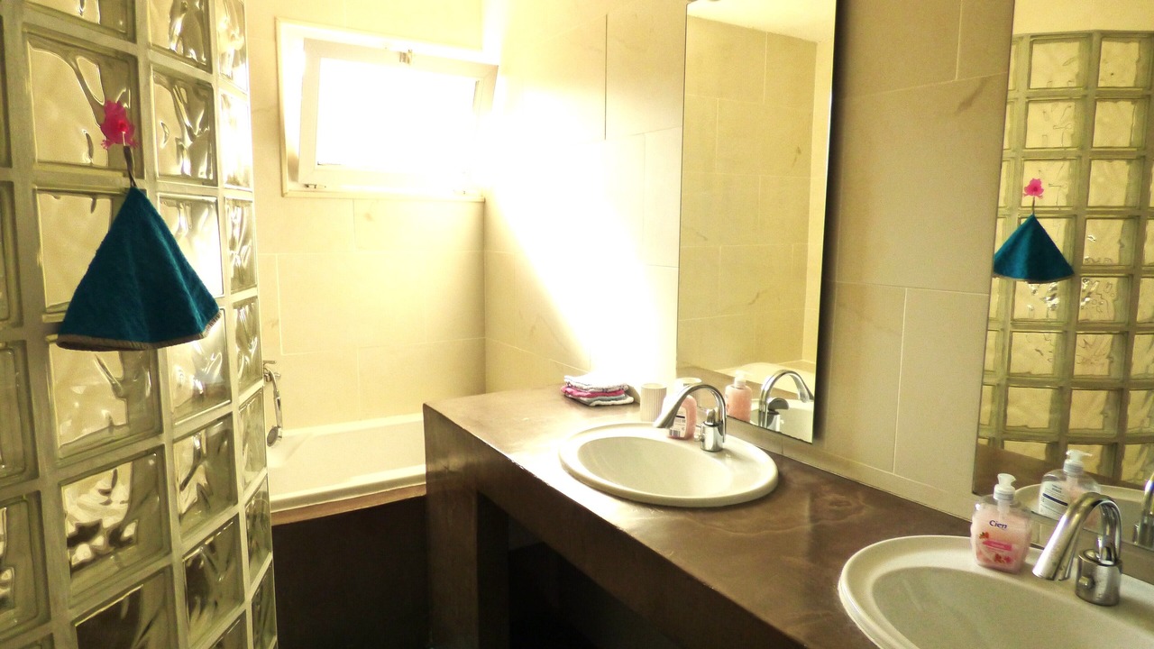 Photo of Bathroom in Alignan-du-Vent