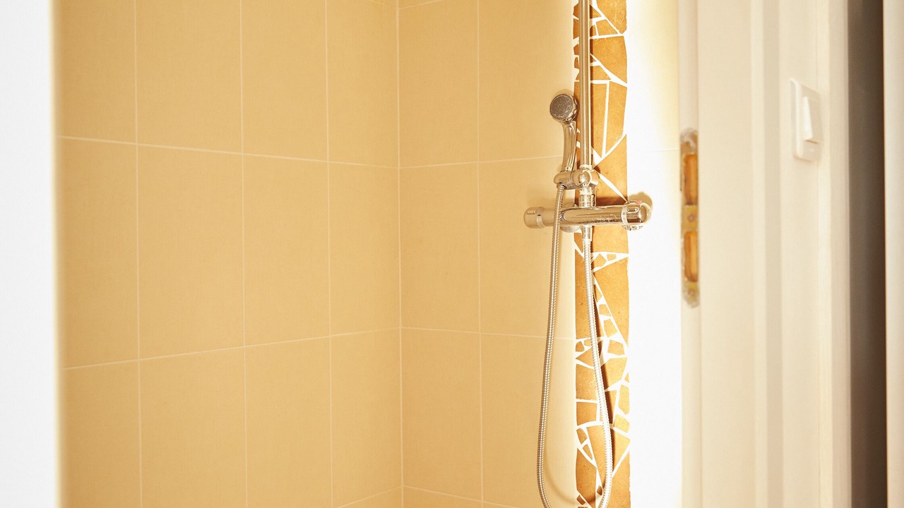 Photo of Bathroom in Frayssinet-le-Gelat
