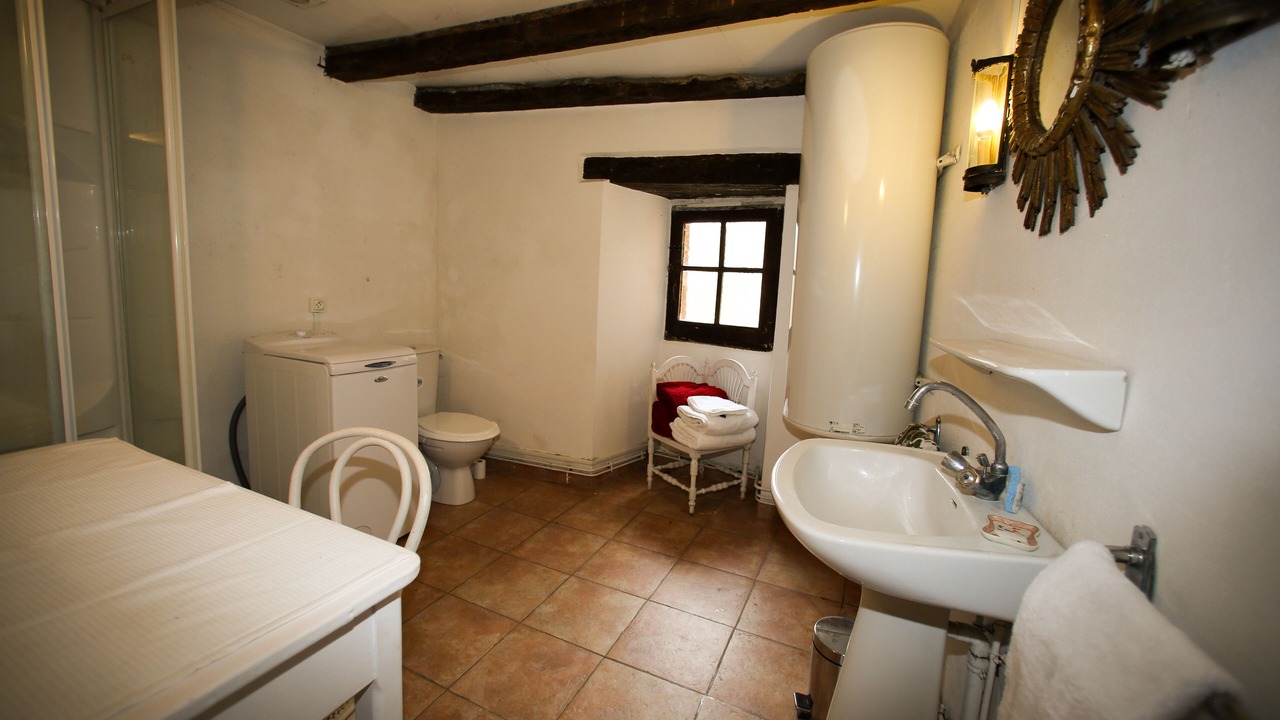 Photo of Bathroom in Vindrac-Alayrac