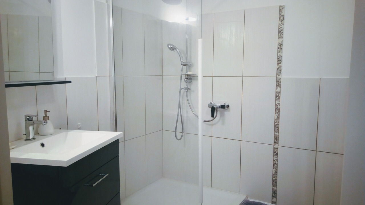 Photo of Bathroom in Mercus-Garrabet
