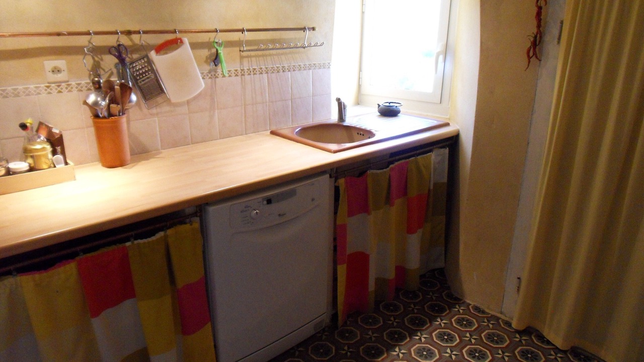Photo of Kitchen in Vailhan
