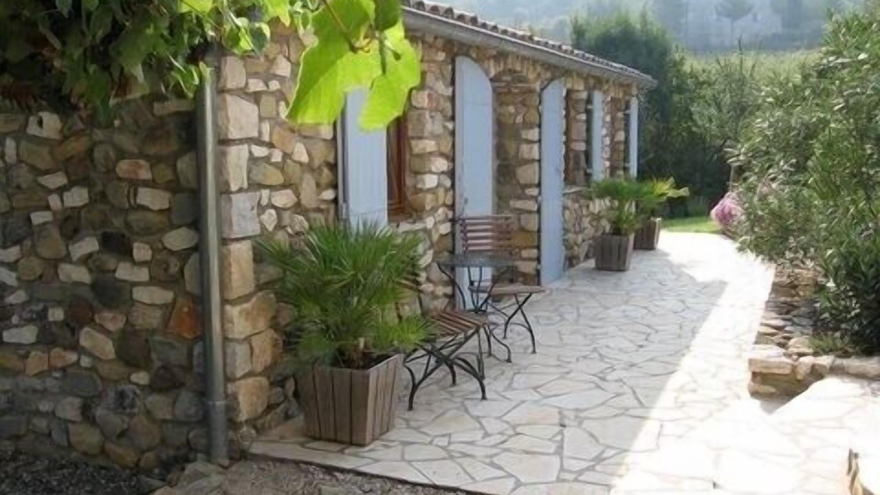 Photo of Patio Balcony in Valvigneres