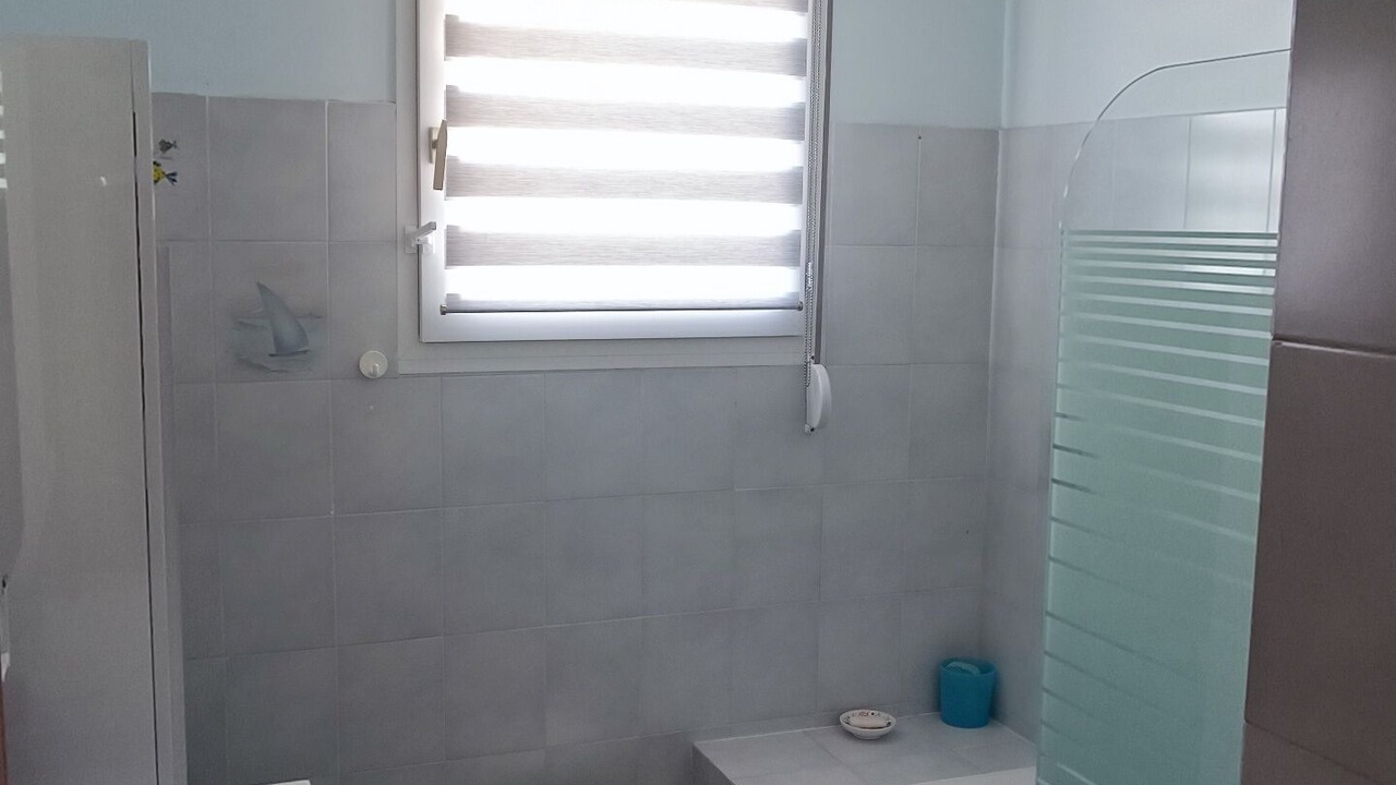 Photo of Bathroom in L'Ile-Rousse