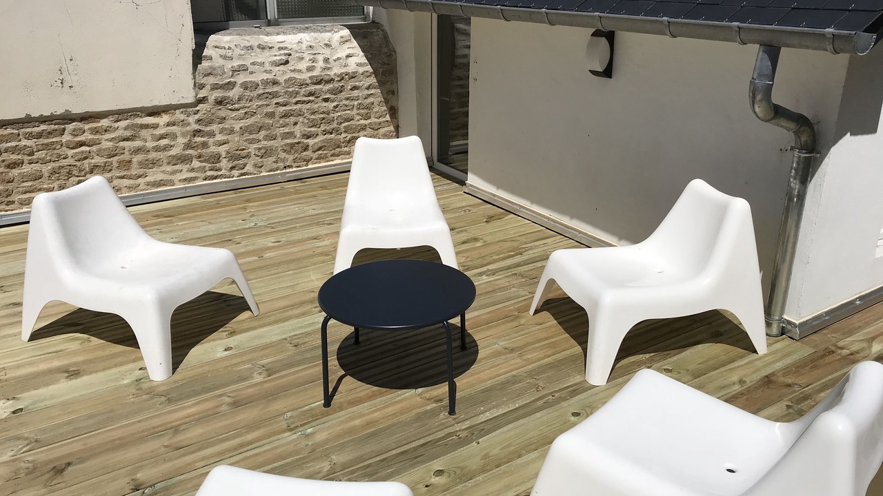 Photo of Patio Balcony in Saint-Regnobert-de-la-Cote-de-Nacre