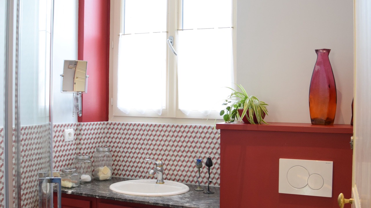 Photo of Bathroom in Etrochey