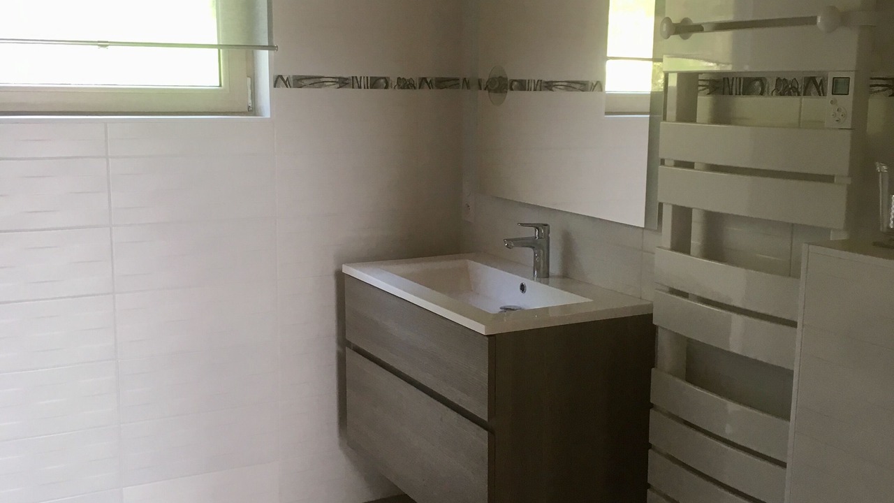 Photo of Bathroom in Coise-Saint-Jean-Pied-Gauthier
