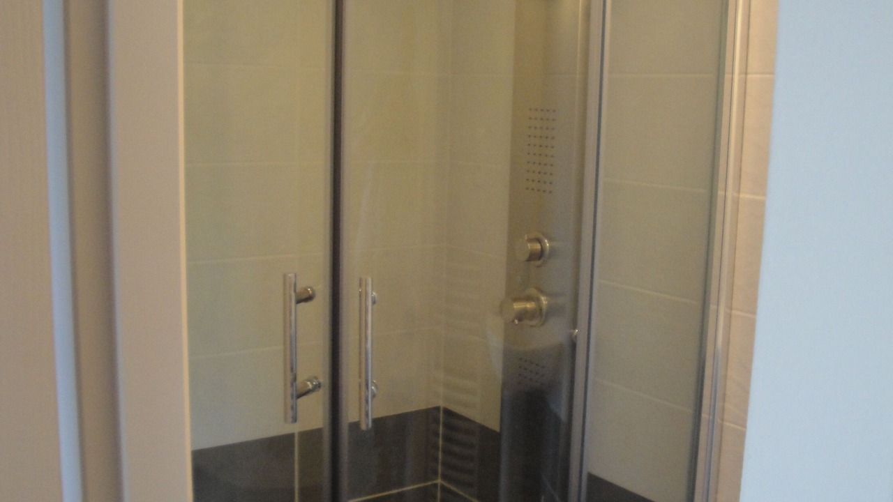 Photo of Bathroom in Durban-Corbieres