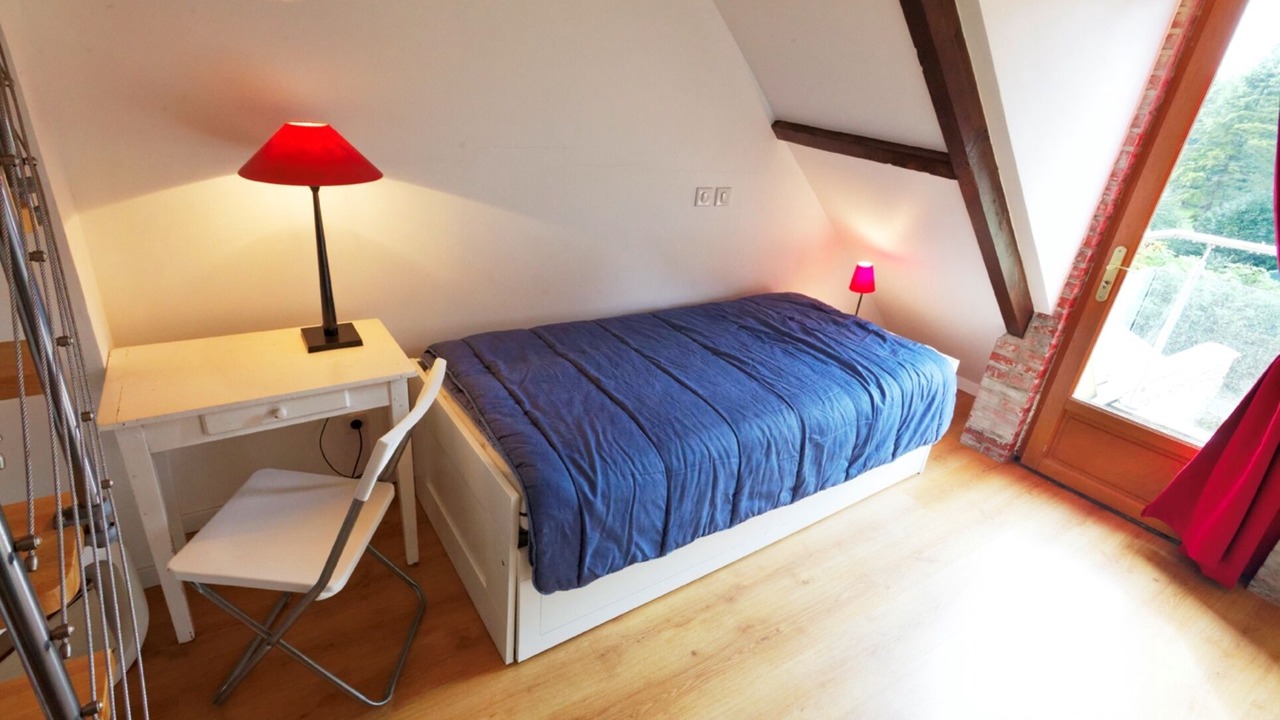 Photo of Bedroom in Paley