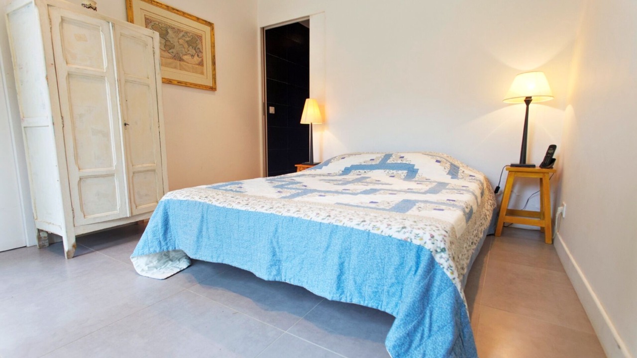 Photo of Bedroom in Paley