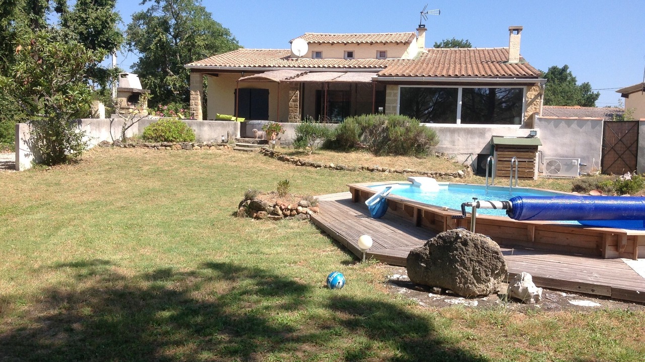 Photo of Outdoor in Saint-Laurent-La-Vernede