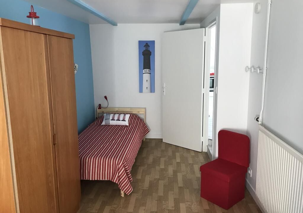 Photo of Bedroom in Le Minihic-sur-Rance