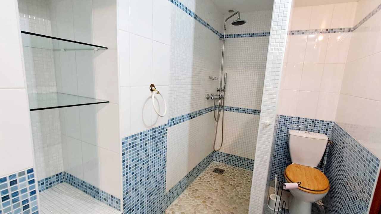 Photo of Bathroom in Saint-Valery-sur-Somme