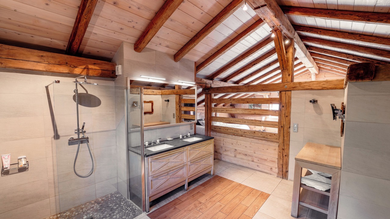 Photo of Bathroom in Samoens