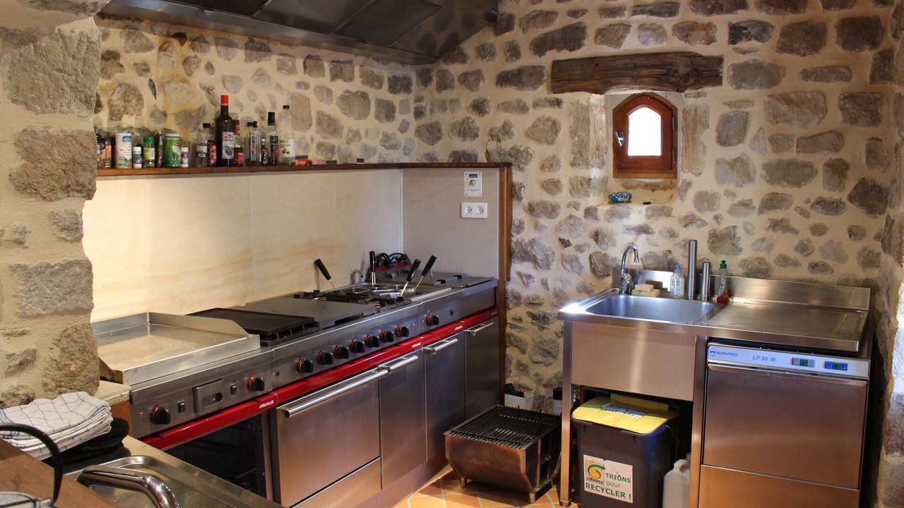 Photo of Kitchen in Saint-Michel-de-Boulogne
