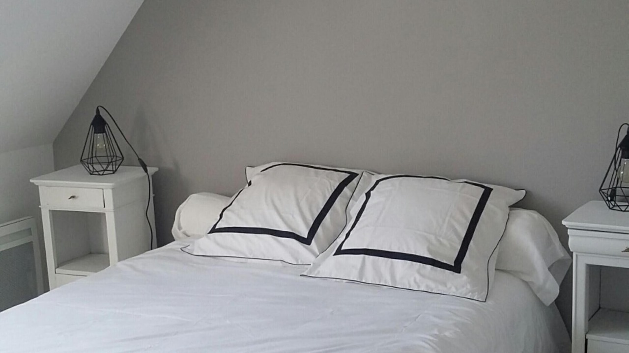 Photo of Bedroom in Rotheneuf-Le Pont