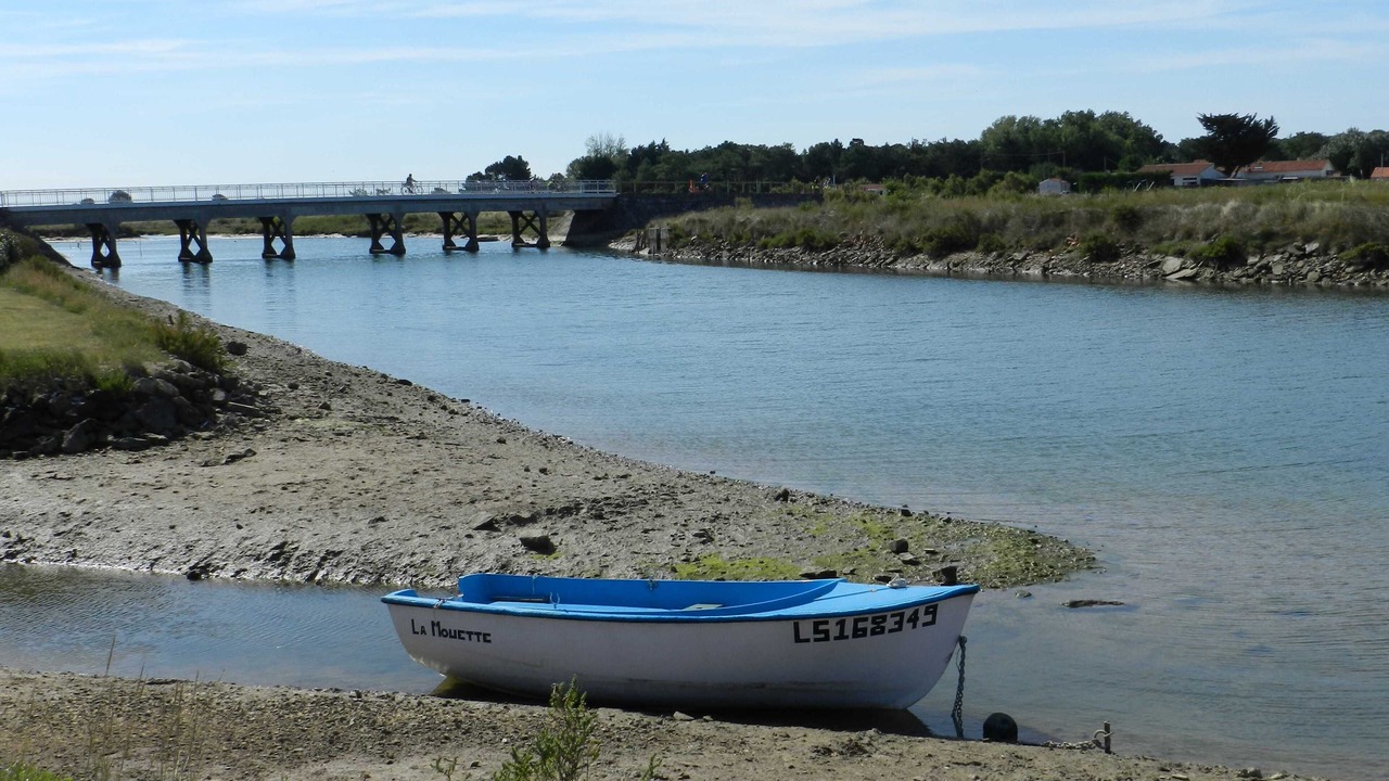 Photo of Others in Brem Sur Mer