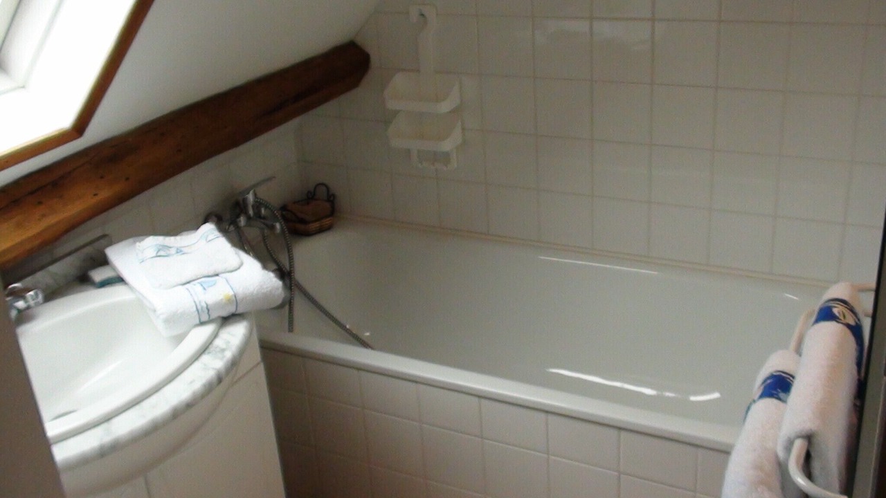 Photo of Bathroom in Campagne-les-Guines