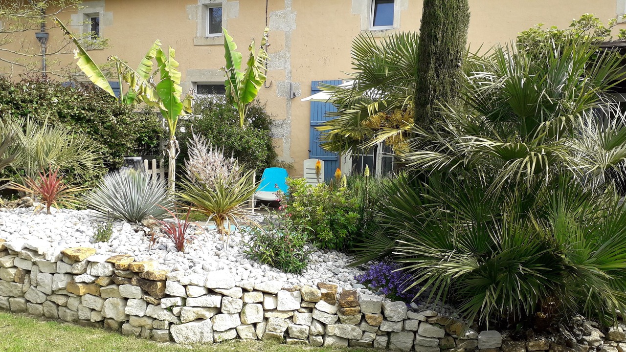 Photo of Outdoor in Fontenille-Saint-Martin-d'Entraigues