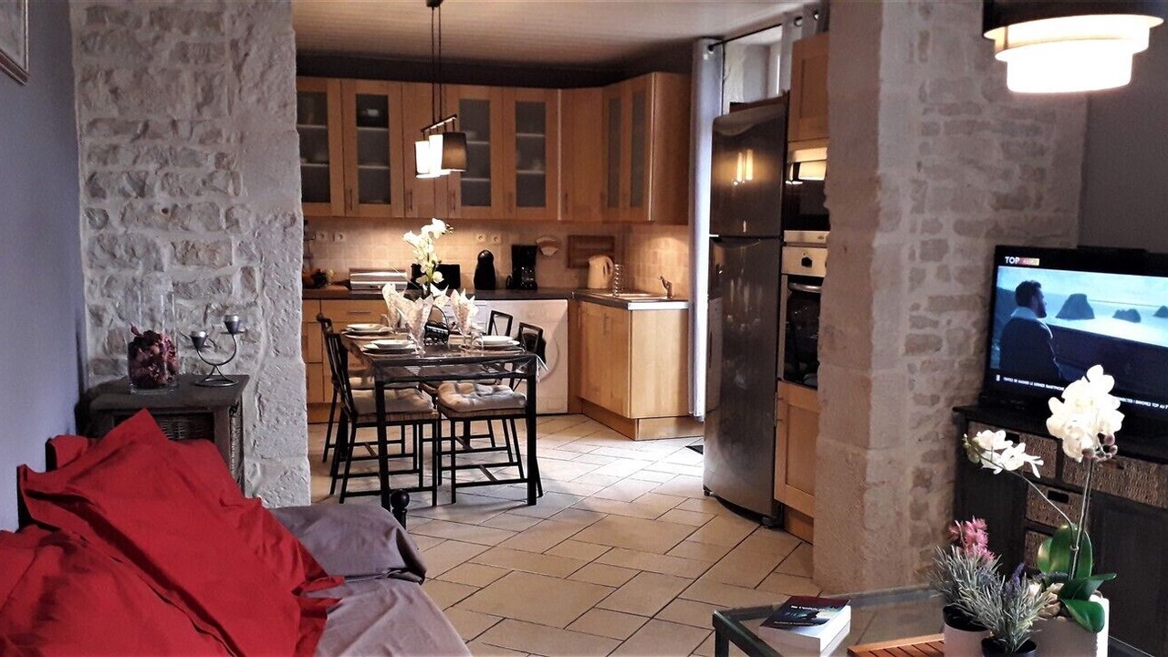 Photo of Livingroom in Fontenille-Saint-Martin-d'Entraigues