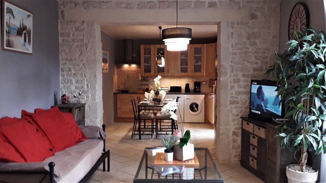 Photo of Livingroom in Fontenille-Saint-Martin-d'Entraigues