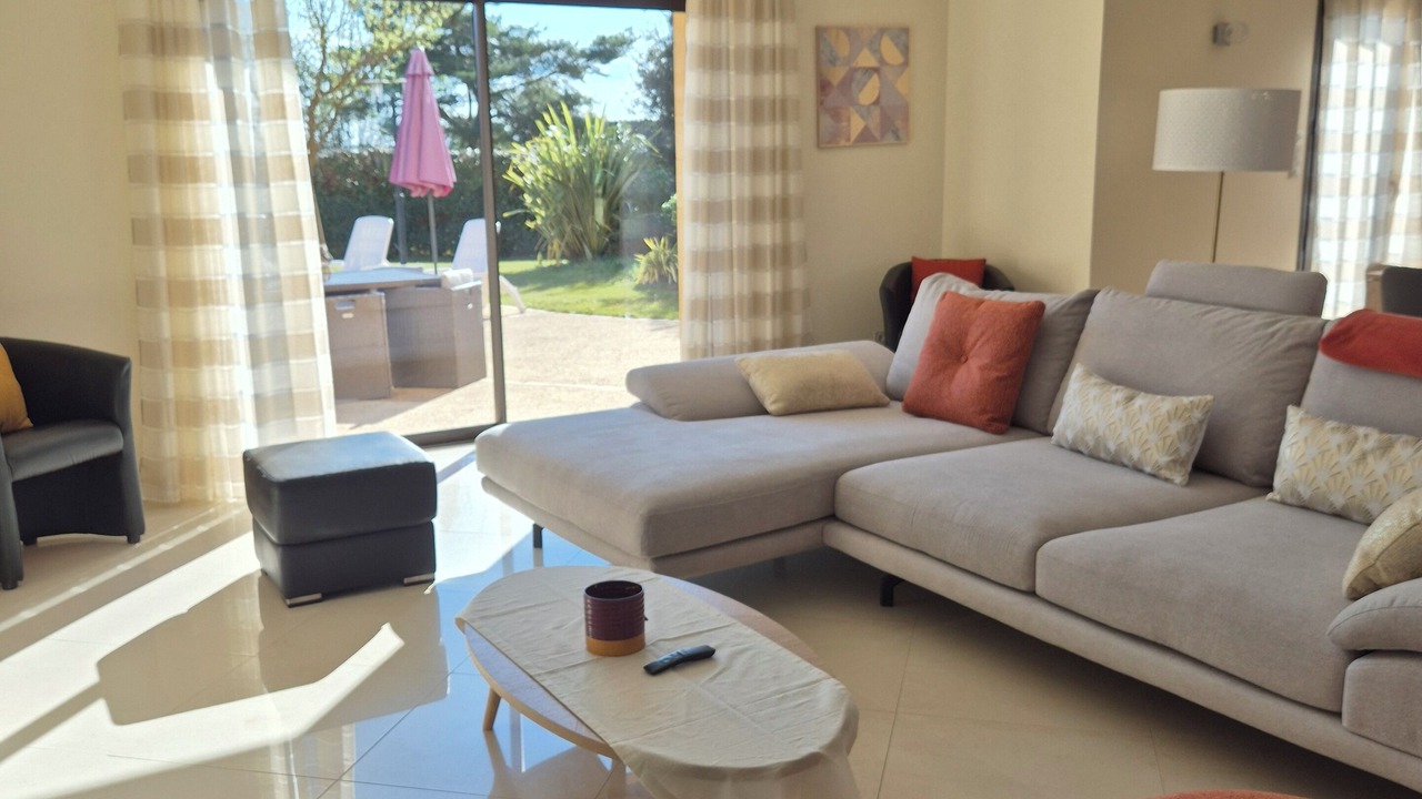 Photo of Livingroom in Saint-Crepin-et-Carlucet