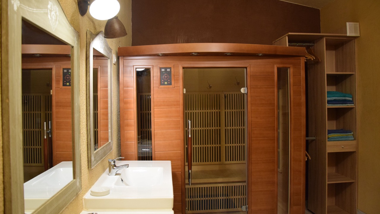 Photo of Bathroom in Saint-Antonin Noble Val